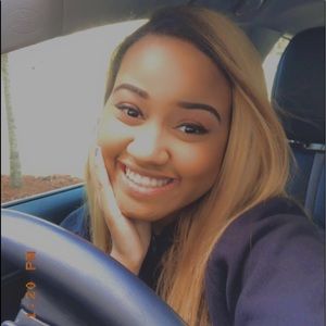 Meet your Posher, Christina